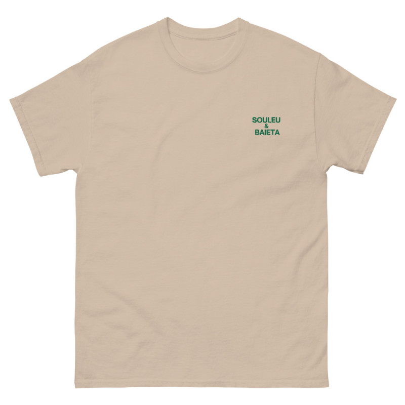 T-shirt "Merda de Can – Pause Fringale" avec broderie "Souleu & Baieta" T-shirt "Merda de Can – Pause Fringale" avec broderie "Souleu & Baieta"