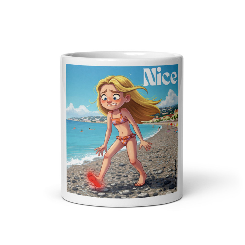 Mug céramique "Nice – Maudits Galets" | Pour les amateurs de soleil… et de douleurs plantaires ! Mug céramique "Nice – Maudits Galets" | Pour les amateurs de soleil… et de douleurs plantaires !