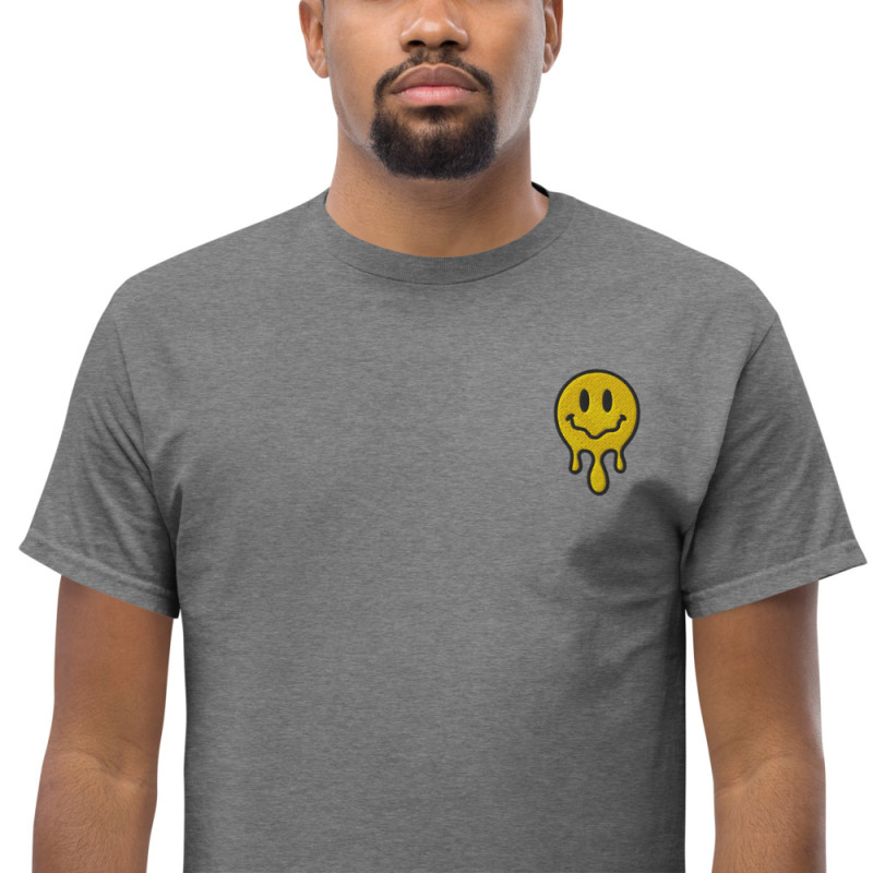 T-shirt "Adieu Barraca – Che Cagnard" (brodé & imprimé) T-shirt "Adieu Barraca – Che Cagnard" (brodé & imprimé)