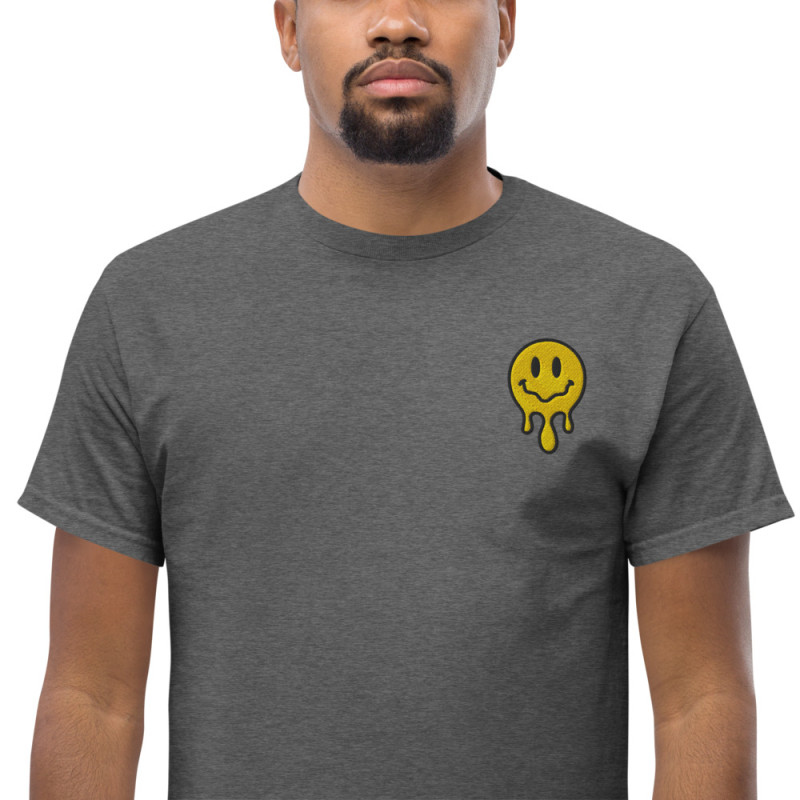 T-shirt "Adieu Barraca – Che Cagnard" (brodé & imprimé) T-shirt "Adieu Barraca – Che Cagnard" (brodé & imprimé)