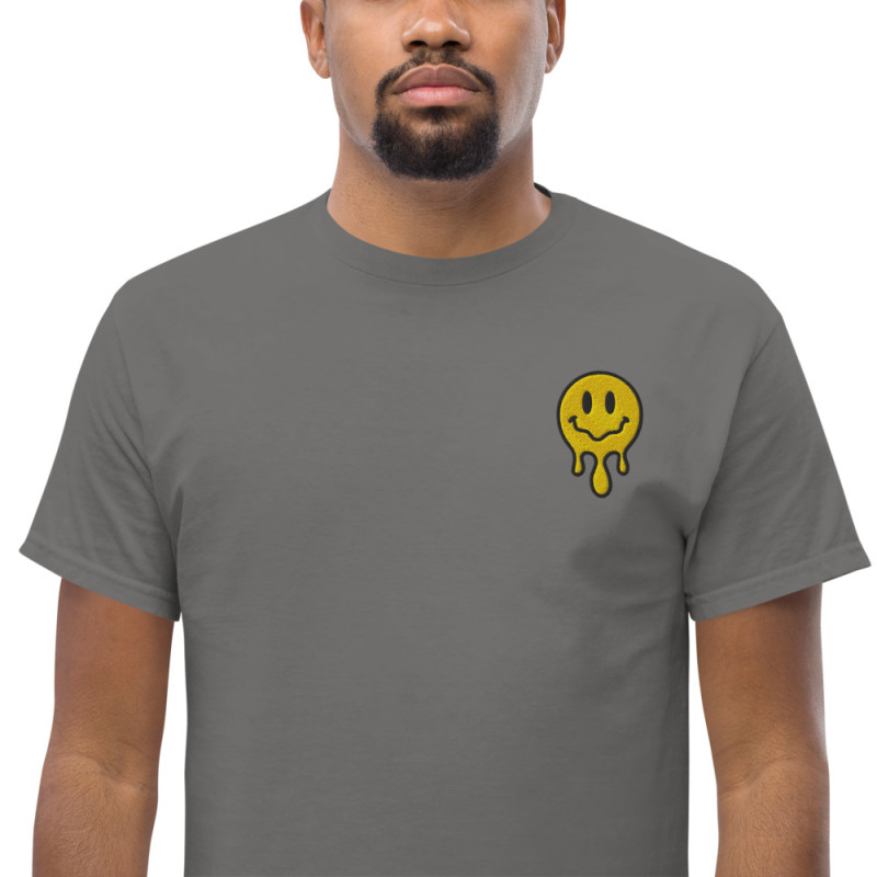 T-shirt "Adieu Barraca – Che Cagnard" (brodé & imprimé) T-shirt "Adieu Barraca – Che Cagnard" (brodé & imprimé)